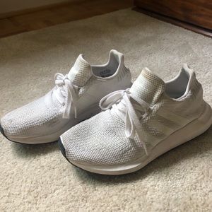 White Adidas Swift Run sneakers